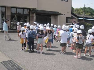 ２年生　町たんけん