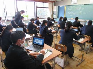授業の様子 3年社会