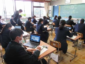 授業の様子　3年社会