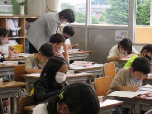 6/7  いつも真剣な授業態度