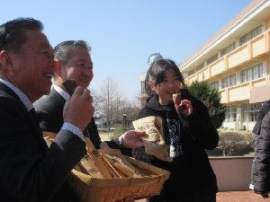 3/4 行方市長さんが来校されました!