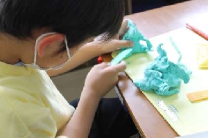 4月18日(月) 1年1組図画工作