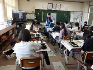 4月19日(火) 5年生書写