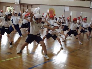 ５月１１日（水）　表現運動低学年