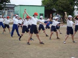 ５月１１日（水）　表現運動高学年