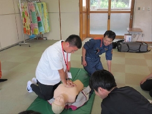 職員研修 ICTの活用・救急救命研修