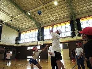 ５月２９日（水）縦割り班遊び