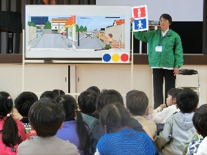 １０月９日（水）１～３年生交通安全教室