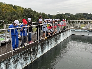 １０月２５日（金）４年生校外学習