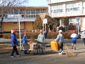 １月１６日（木）縦割り班清掃