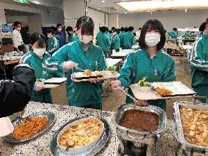 １年生の「スキー宿泊学習」１日目　～その５～