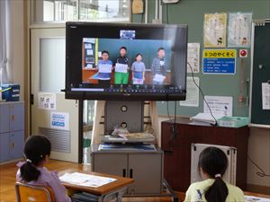 新潟県 鯖石小学校とのオンライン交流