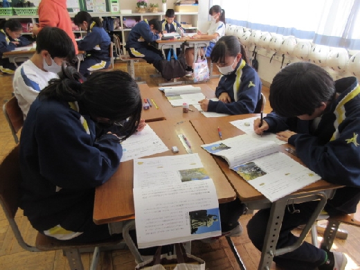 6年生・真剣に考えたことを書いています